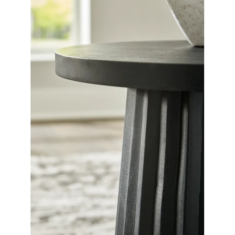 Ceilby Accent Table