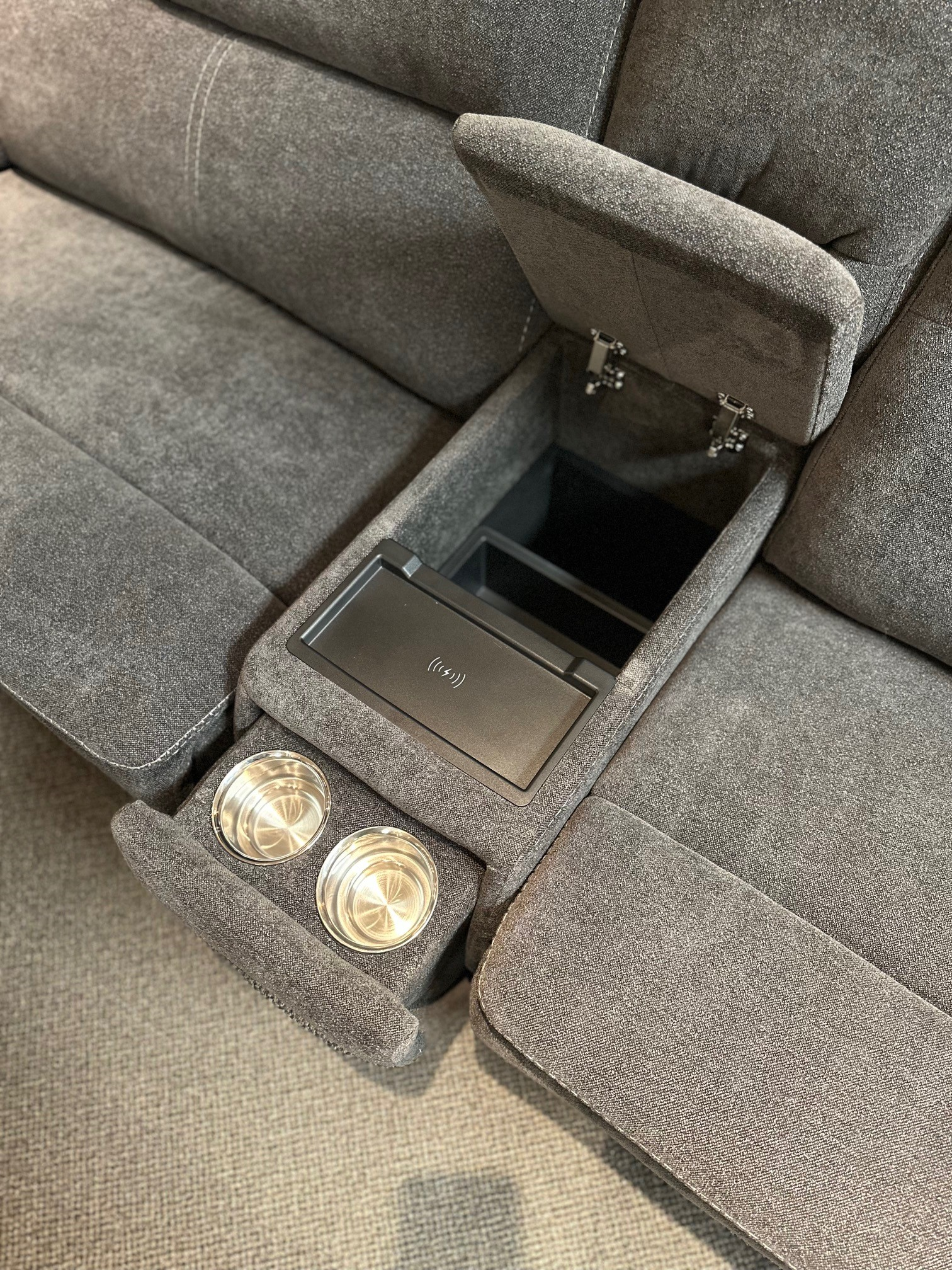 Trento 7 PC Power Reclining Sectional - Thumbnail 5