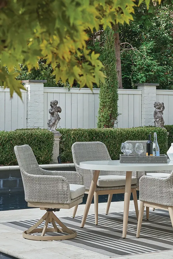 Outdoor dining set