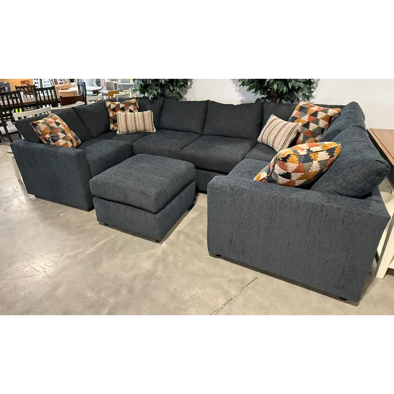 7-Piece Sectional W/ Ottoman