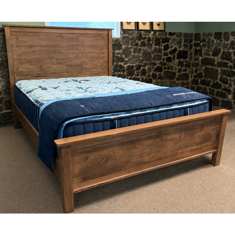Lewiston Queen Panel Bed w/Low Footboard