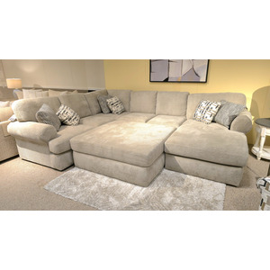 Darcy 3 PC Sectional