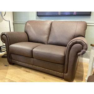 Novecento Loveseat