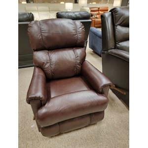 Pinnacle Wall Recliner