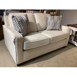 Nola Loveseat