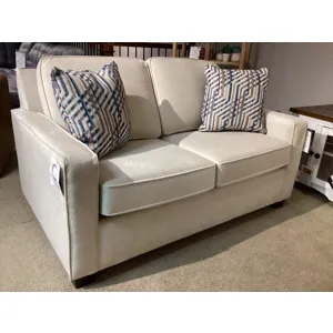 Nola Loveseat