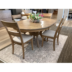 4848 Wormy Maple Dining Table w/ Aspen Chairs