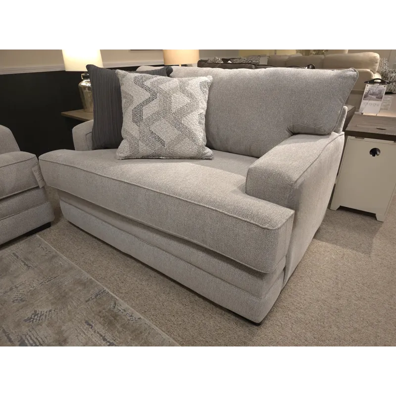 Stella Chair and a Half - Stella Pepper