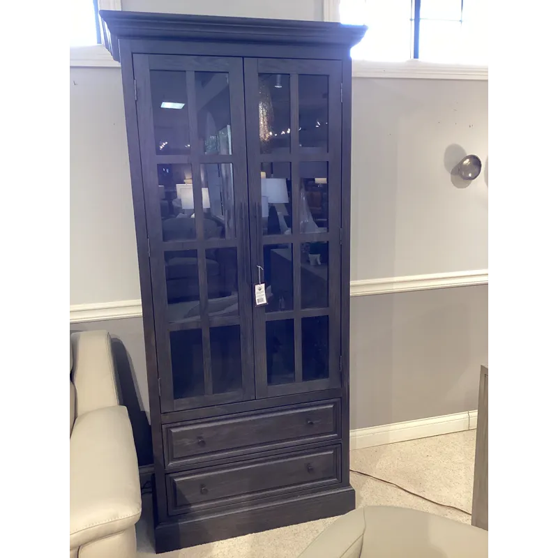 Oak Coventry Curio Cabinet