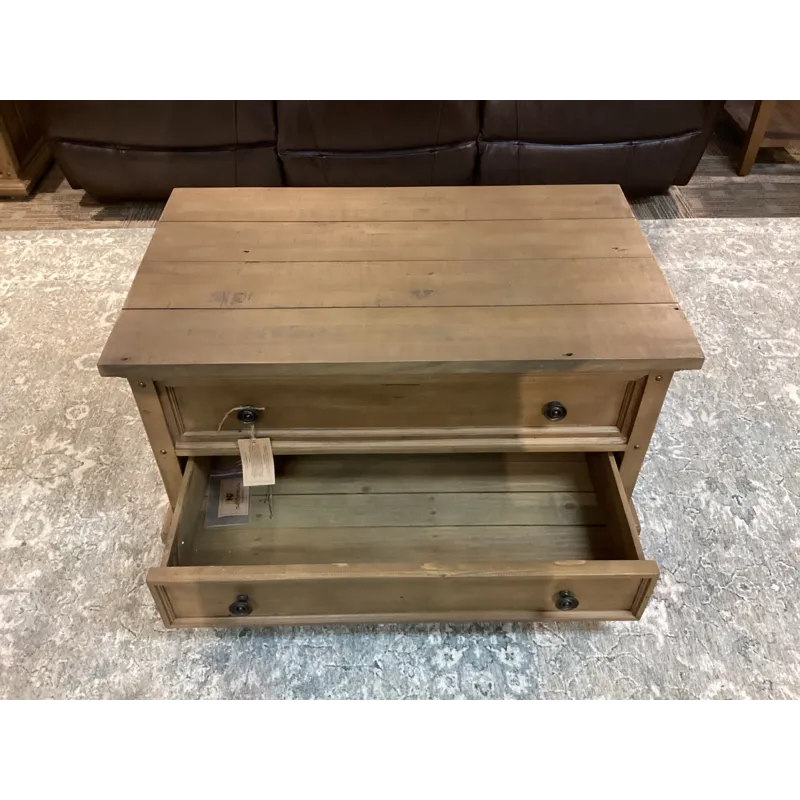 Hayden Valley Lift Top Motion Cocktail