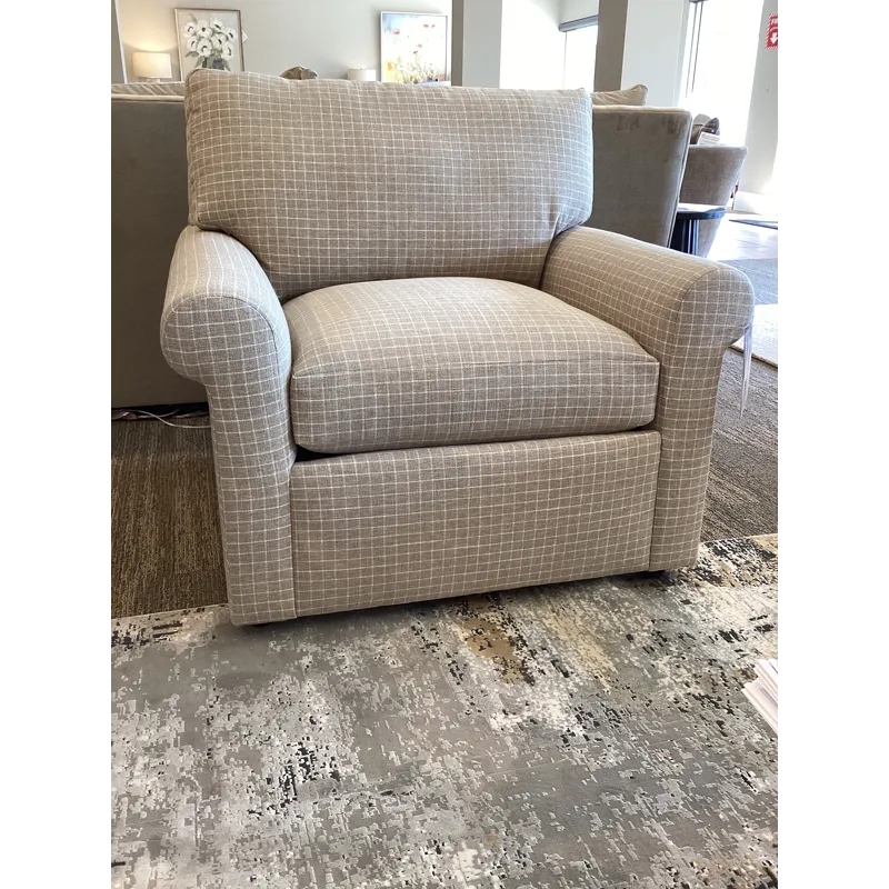 Dorian Regular Depth Chair