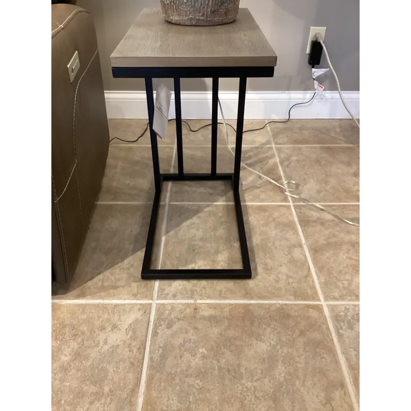 Melody Accent Table
