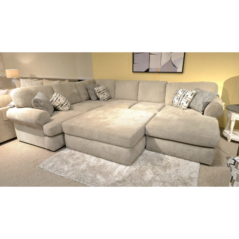 Darcy 3 PC Sectional
