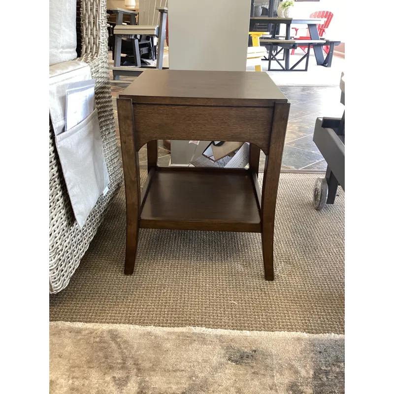 Sylvie Short Bunching Table