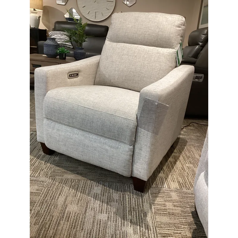 Quinault Power Reclining Chair w/ Headrest