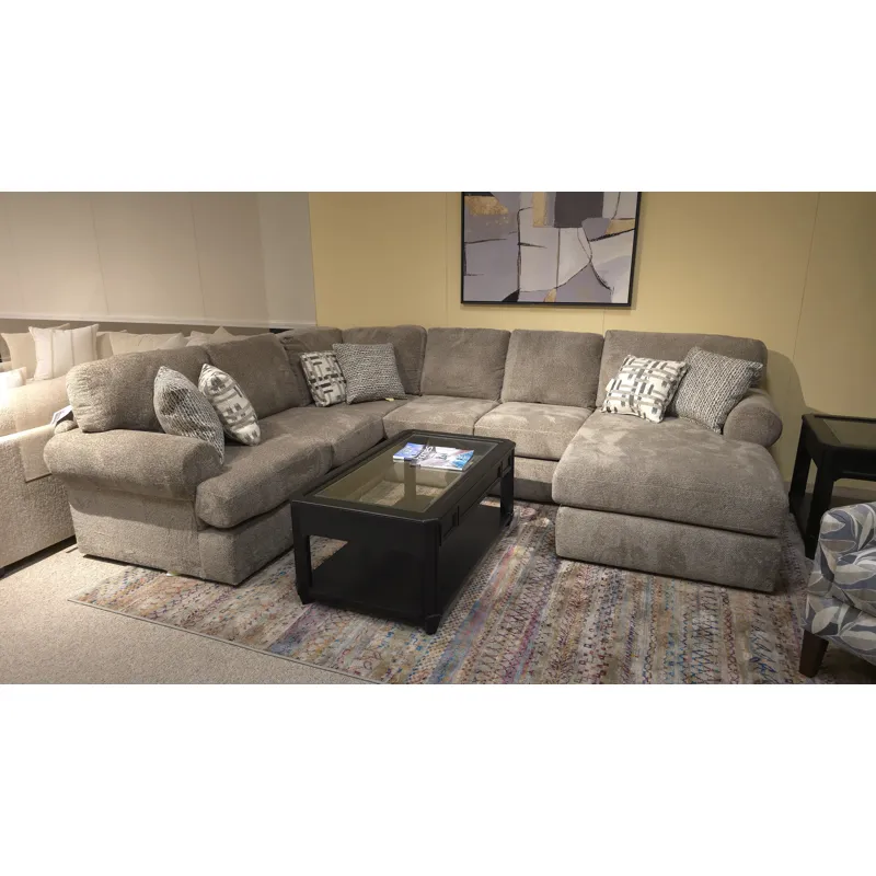 Darcy 4pc Sectional
