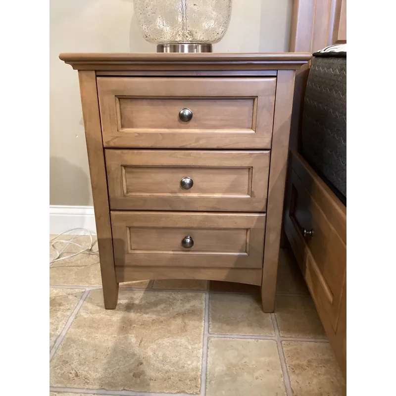 McKenzie 5PC King Premier Storage Bedroom Set - Pecan