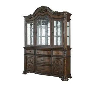 Royale Hutch