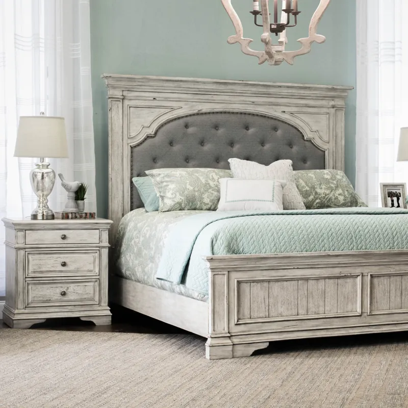 HighlandPark Highland Park White King Bed