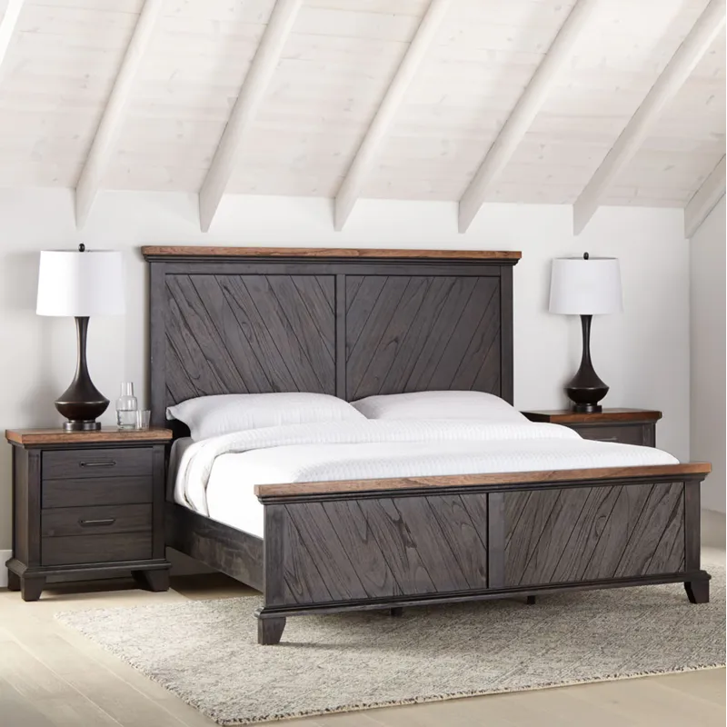 Bear Creek 3-Piece Bed With 2 Nightstand - Queen