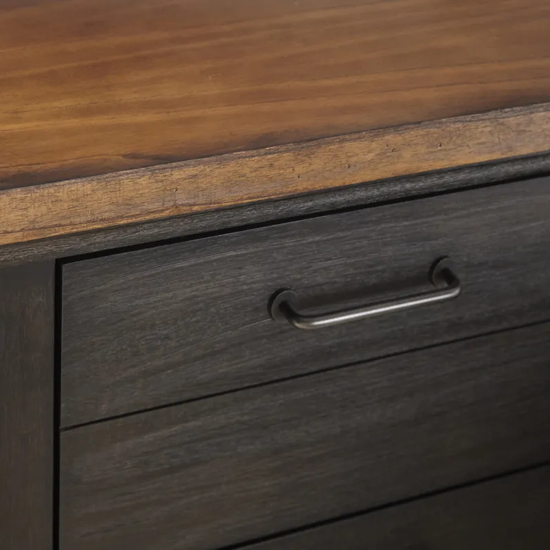 Bear Creek 3-Piece Bed With 2 Nightstand - Queen