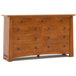 Highlands Master Dresser