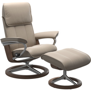 Admiral Medium Signature Chair w/footstool