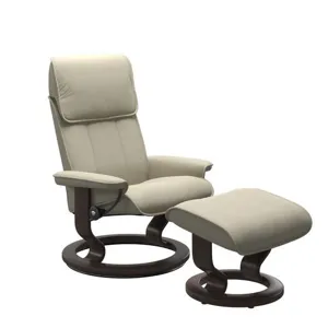 Admiral (M) Classic Chair with Footstool
