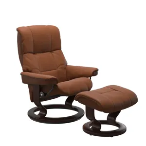Mayfair (S) Classic chair with footstool - Paloma New Cognac w/Brown
