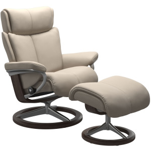 Magic (M) Signature Chair with Footstool - Paloma Fog w/Wenge