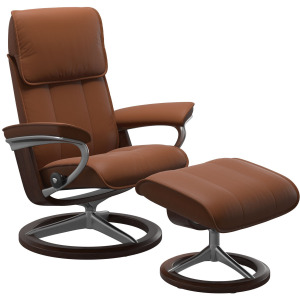 Admiral Medium Signature Chair w/footstool