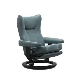 Wing (M) Classic Recliner with Power