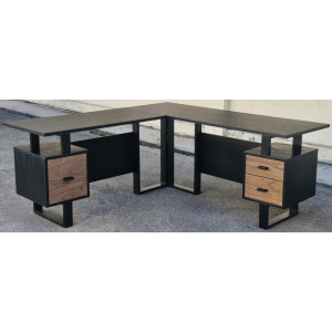 Audi Desk Return