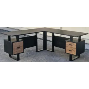 Audi Desk Return