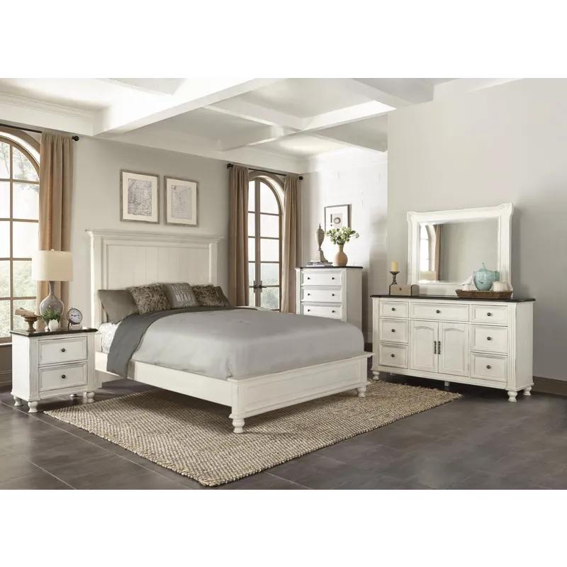 Carriage House Queen Bed w/ Storage