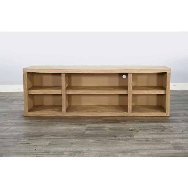 Circ Media/Fireplace