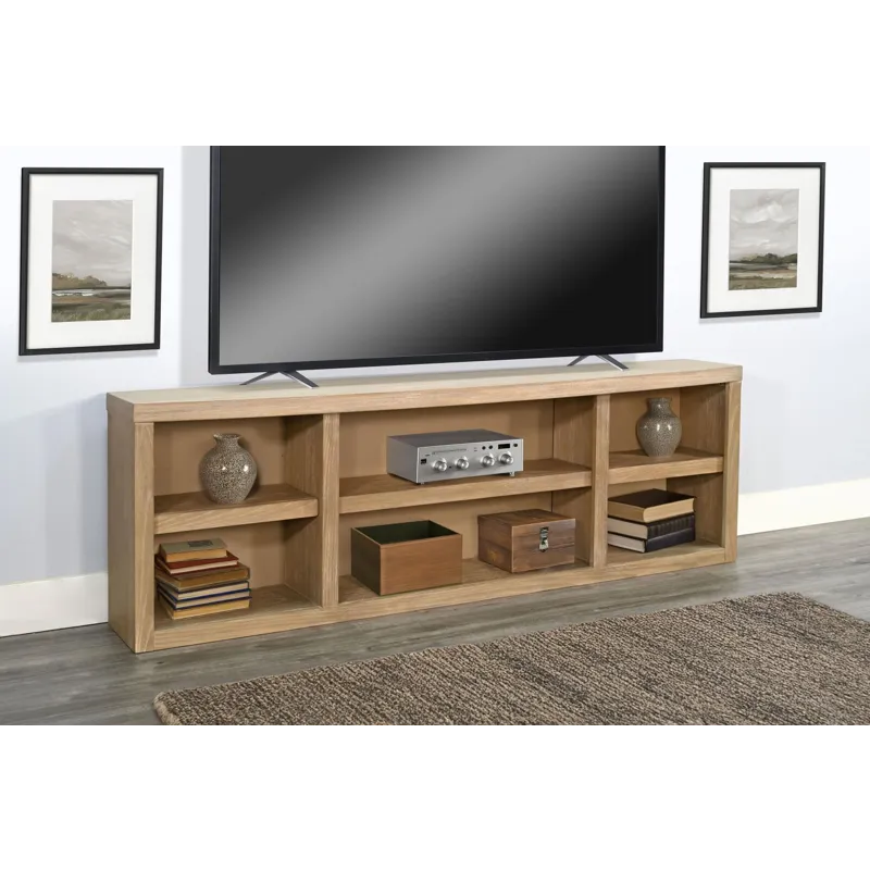 Circ Media/Fireplace