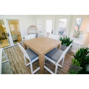 Laguna Pub Table