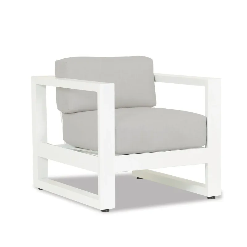 Newport Club Chair in Cast Silver, No Welt