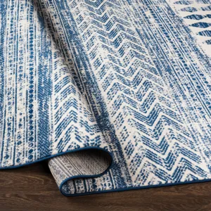 Roma 6'7" x 9' Rug