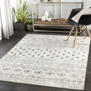 Pisa 6'7" x 9' Rug