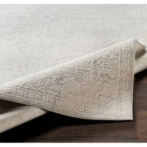 Aisha 7'10" x 10'3" Rug