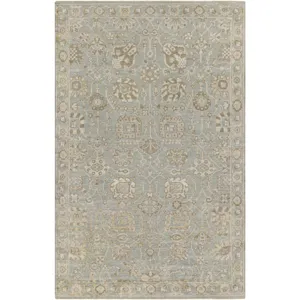 Royal 4' x 6' Rug