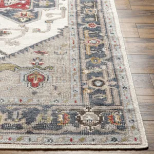 Revere 4' x 6' Rug
