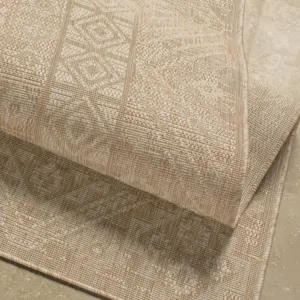 Tuareg 6'7" x 9' Rug