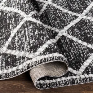 Valencia 6'7" x 9' Rug