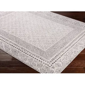 Bahar 6'7" x 9' Rug