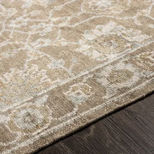 Royal 2' x 3' Rug