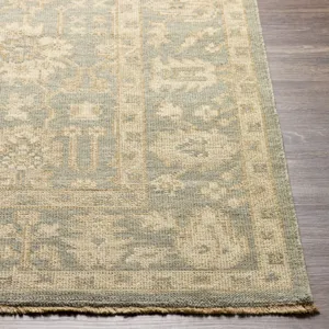 Reign 9' x 12' Rug