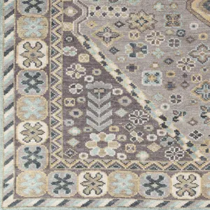 Palais 8'10" x 12' Rug